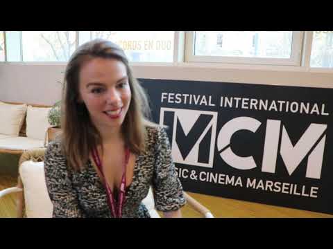 ANNE DE BOYSSON : Compositrice THE TASTE OF APPLES IS RED