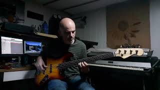 Black -  Everything’s coming up roses- Bass cover Roy Corkill - Wonderful life (1986)