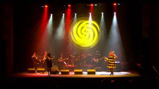 Christine Anu & Casey Donovan perform at Dueting it for the Kids