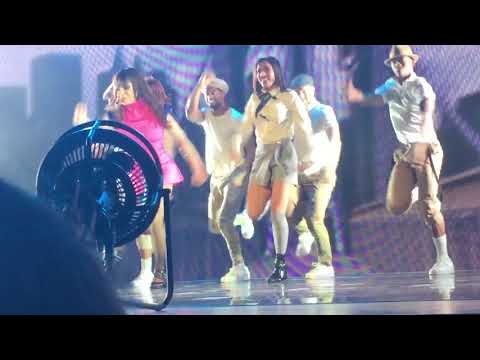 Paula Abdul- Opposites Attract- Lynn, MA 11/25