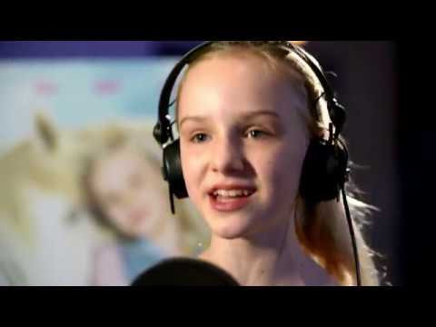 WENDY - DER FILM - Musikvideo "Durch dick und dünn"  Jule Hermann - Ab 26.1.2017 im Kino!