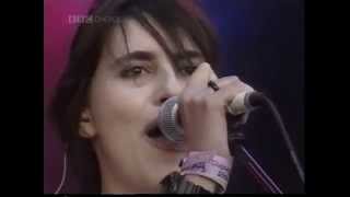 Elastica - Mad Dog / God Dam (Glastonbury Festival 2000 HQ)