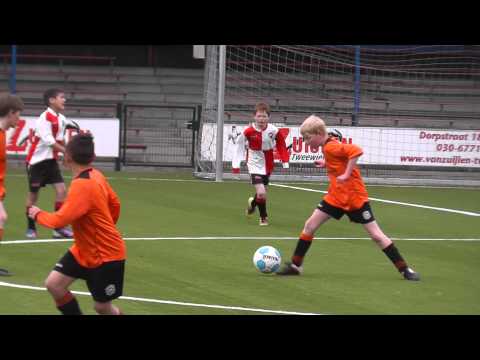 18 mei 2013 PVCV E5 - VV De Meern E5 com 1-4 Doelpunt Leandro, assist Gijs