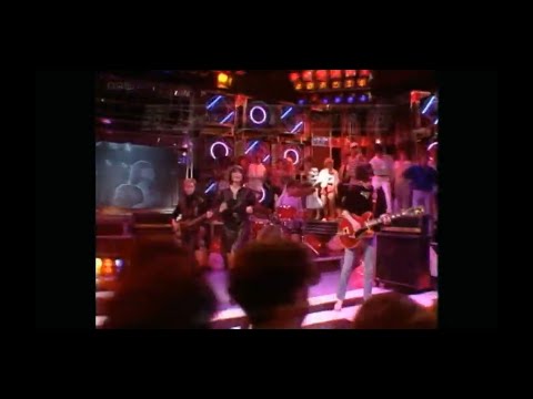 Sandie Shaw & The Smiths - Hand In Glove