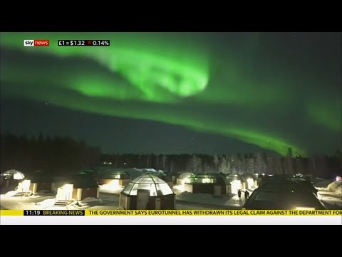 Aurora Borealis turns green over Lapland (Finland) - Sky News - 1st March 2019