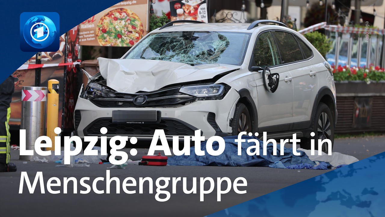Leipzig: Auto fährt in Menschengruppe