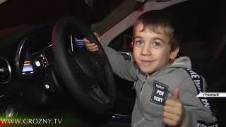 Рамзан Кадыров встретился с юным рекордсменом Рахимом Куриевым 