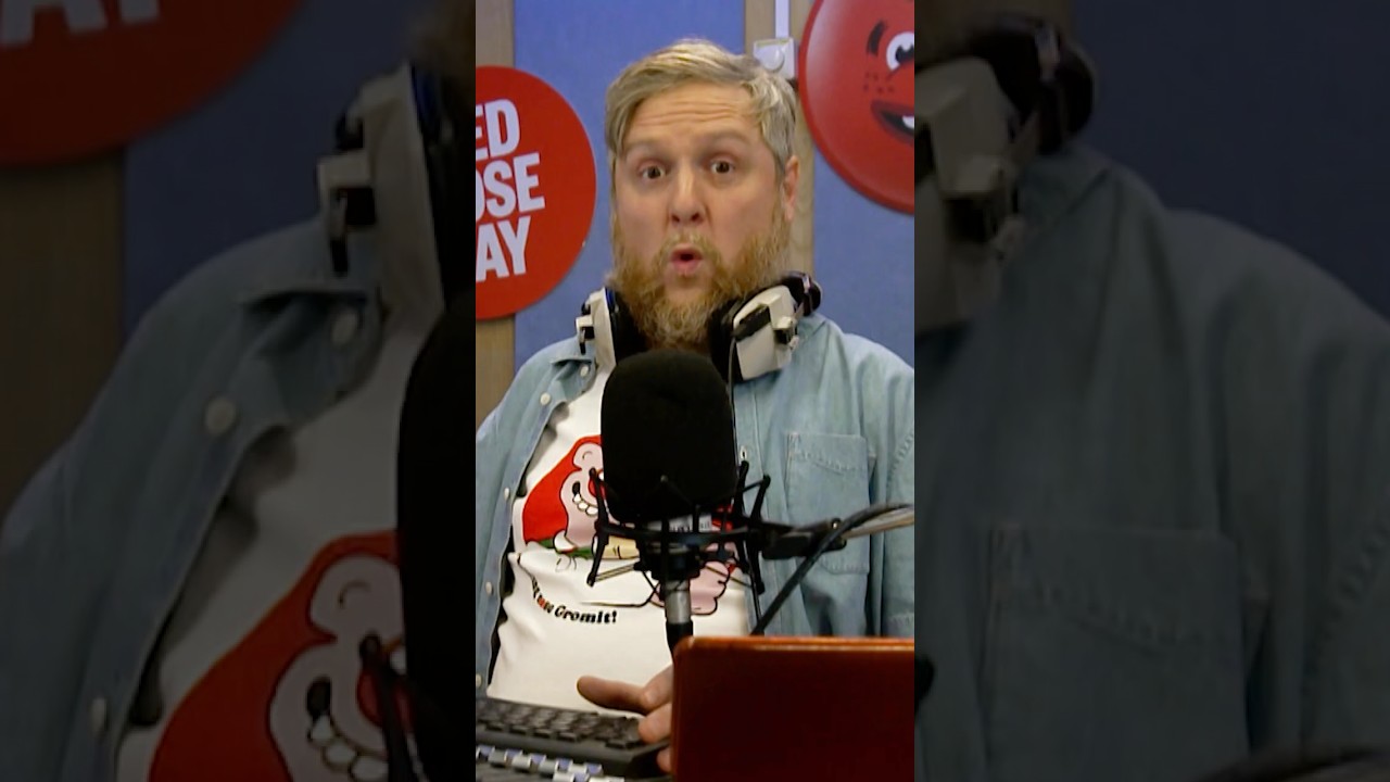 Air tight Partridge logic #comicrelief #alanpartridge #thepaper