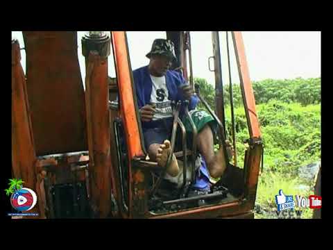 SAMOA ENTERTAINMENT TV CHANNEL- BEST EXCAVATOR DRIVERS ARE IN SAMOA.PILI THE MAN.Subscribe for more.