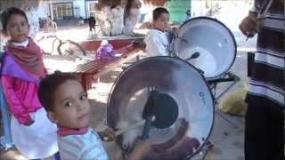 preview picture of video 'Los Niños en la Tambora.'