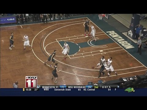 Riewer's Game Winner Gives MSUM 81-80 Victory over Minnesota State Mankato