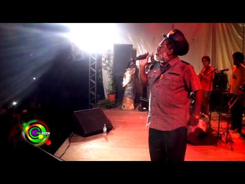 JOHNNY CLARKE - Gonna Love You More