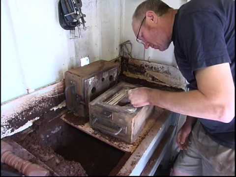 DIVIDING  HEAD PART 18 casting the banjo