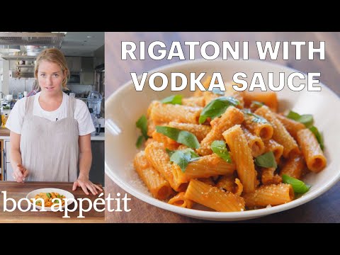 Molly macht Rigatoni mit Wodkasauce | Aus der Testküche | Guten Appetit