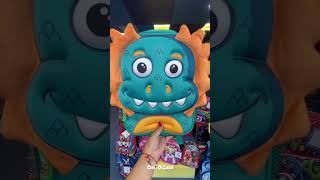 Video de Mochila Dinosaurio con Sonido Espalda 12"