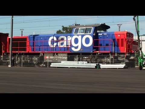 Am 843 und Re 450 mit S-Bahn S2 Ziegelbrücke-Effretikon in Bilten Sep 2011