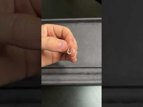 Pendant on all sides