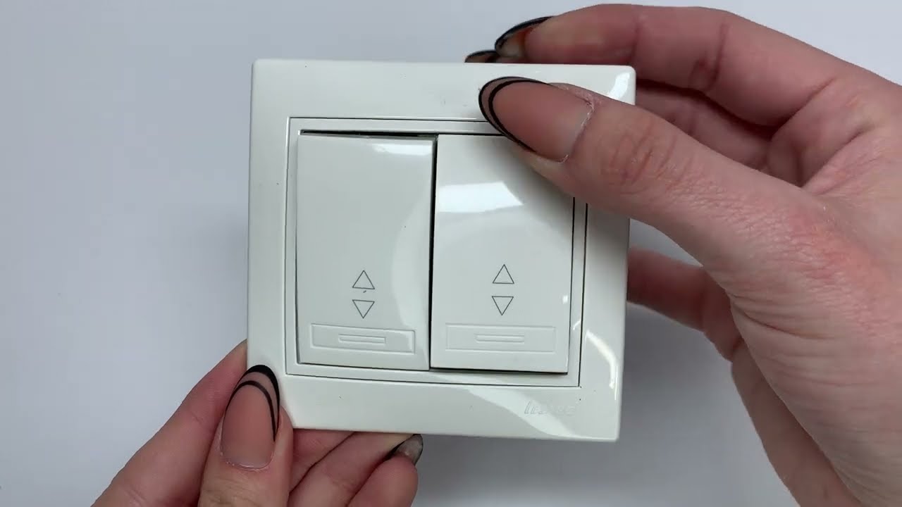 Выключатель проходной двухклавишный с белой вставкой LEZARD Mira белый 701-0202-106