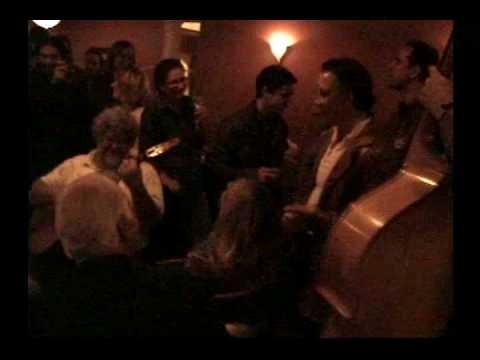 DFNW 20060929 Dorado Schmitt mixing during djammin at Edgecliff