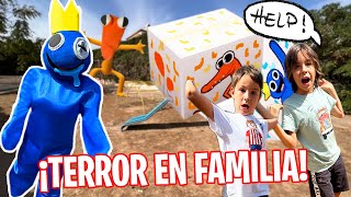 LA CASA del TERROR de RAINBOW FRIENDS ¡Ideas para HALLOWEEN en FAMILIA!