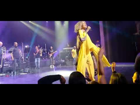 Jocelyne Béroard - Siwo - Paris live 2022 ( Folies Bergère ) #Chawatour