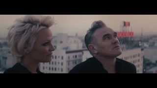 MORRISSEY-EARTH IS THE LONELIEST PLANET