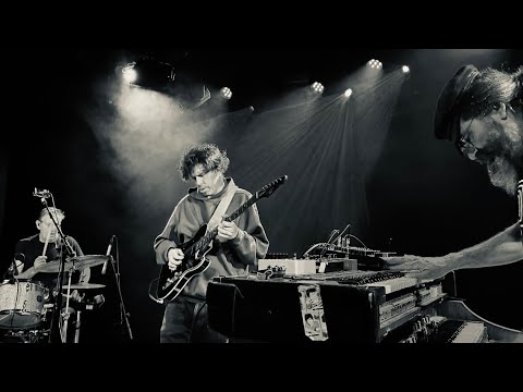 LaMP ‘Elsie’s River’ (Abdullah Abrahim) Russ Lawton🥁Scott Metzger 🎸Ray Paczkowski🎹 DRUM SOLO💜