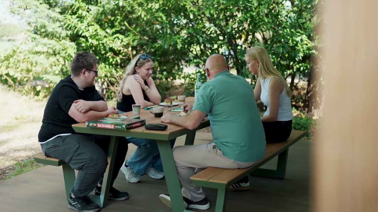 MaximaVida ronde aluminium picknicktafel Bermuda Ø 250 cm olijfgroen