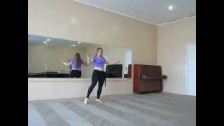 Смотреть онлайн Легкие движения в восточном танце для начинающих