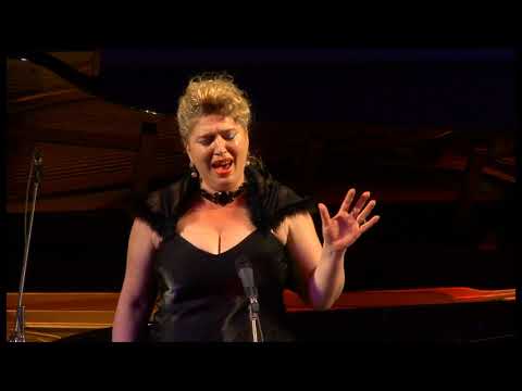 Gayane Janikyan - Moonlight Serenade (Glenn Miller)