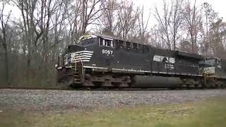 preview picture of video 'Norfolk Southern 347 SB Manifest (2 shots) in Powder Springs,Ga 02-20-2014©'