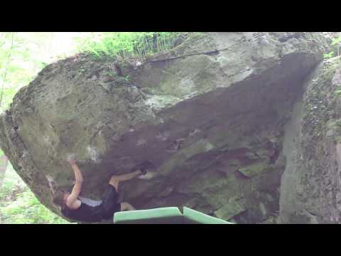 Rigormortis V9 - Niagara Glen Bouldering