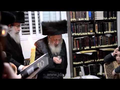 Narol Rebbe Making Havdalah - Cheshvan 5776