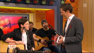 Michael Patrick Kelly, &quot;Shake away&quot;