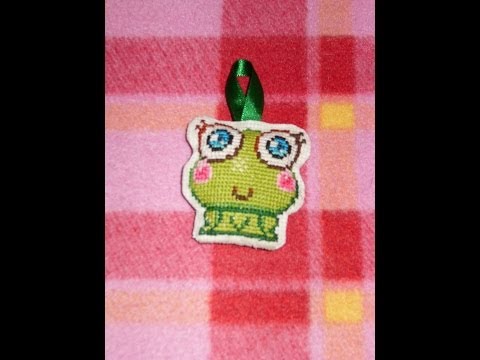 DIY Cómo hacer un llavero en punto de cruz de ranita
