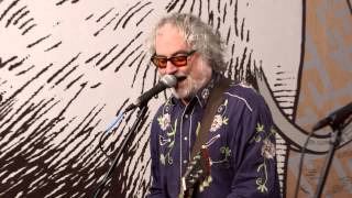 The Minus 5 covers The Runaways' "Cherry Bomb"