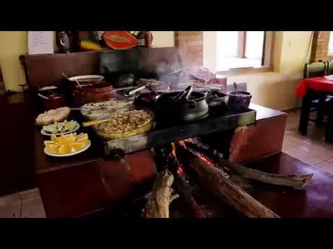 Pousada com Pensão Completa - Comida no Fogão à Lenha