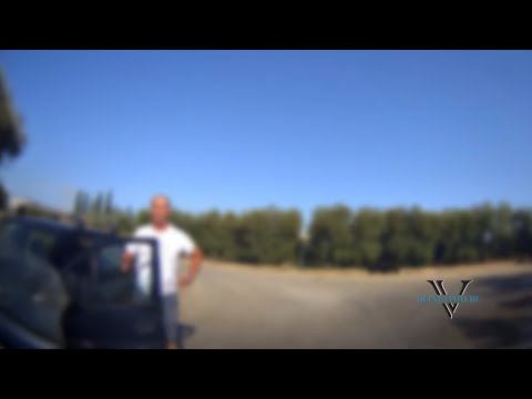 Bitritto, becca lurido a buttare rifiuti in campagna: la ramanzina é tremenda