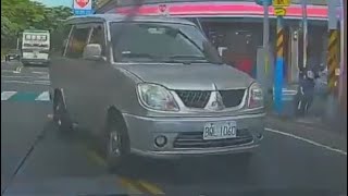 八里在地老屁孩（已檢舉）