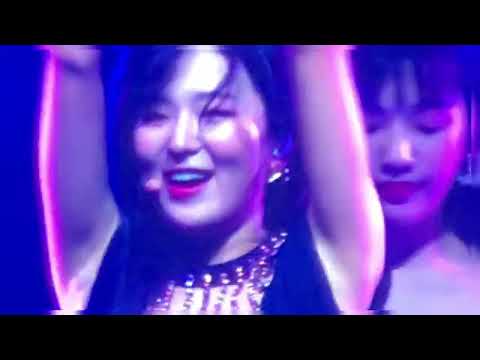 Red Velvet – Red Flavor & Zimzalabim | Super KPOP Festival Jakarta 2019 (190928) [FANCAM]