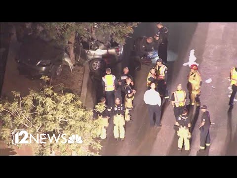 2 teens killed after car crashes into tree in Surprise