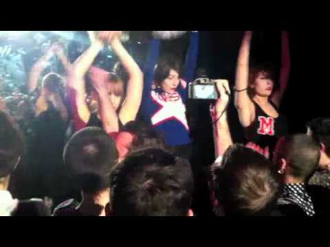 Give me all your Luvin' - GLITTER LA COSA