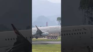 Download lagu ✈️ China Express Airlines Landing at Guilin Airport | Stunning Plane Spotting✈️ mp3