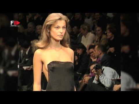 Vintage in Pills GIVENCHY Spring 1999 - Fashion Channel