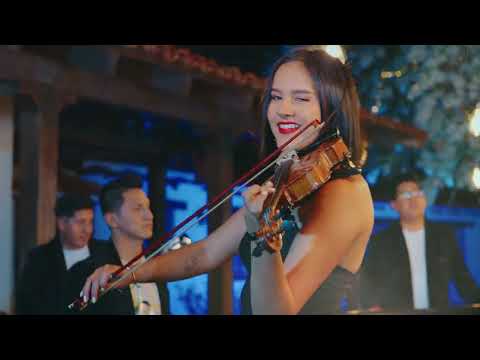 LA BOLA 8 - Falso Amor (Video Oficial)