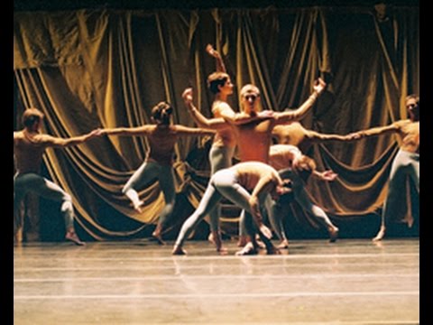 MERCE CUNNINGHAM: ON "SOUNDDANCE" SCENERY