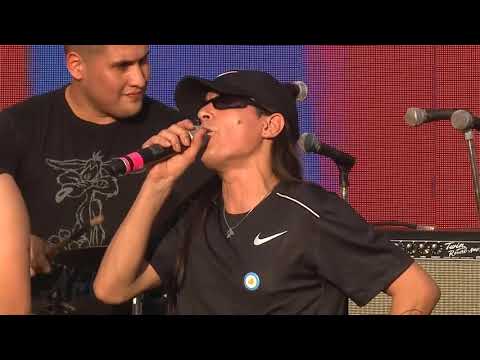 Hernan Malafama peleando con ratas en asunción presidencial