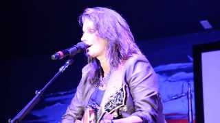 Terri Clark &quot;Here for a Good Time&quot; Live in West Palm Beach, FL, 11/15/13