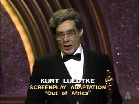 Afrika Dışında ve Tanık Yazarlık Ödüllerini Kazandı: 1986 Oscarları