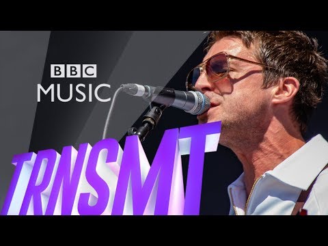 Miles Kane - Cry On My Guitar (TRNSMT 2018)